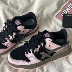 Classics|Aesthetic Sneakers*Boogzel Clothing Black & Pink Star Sneakers Pink/black