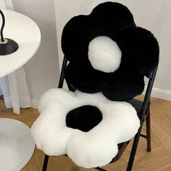 Aesthetic Bedroom|Aesthetic Room Decor*Boogzel Clothing Black & White Flower Pillow