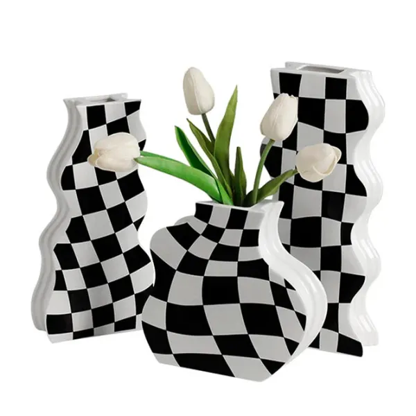 Flower Vases|Aesthetic Room Decor*Boogzel Clothing Checkered Wavy Vase