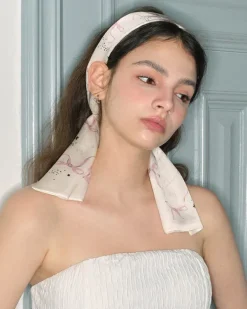 Other*Boogzel Clothing Coquette Aesthetic Bow Print Scarf White/pink
