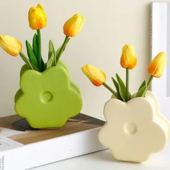 Flower Vases|Aesthetic Room Decor*Boogzel Clothing Danish Pastel Flower Shaped Vase