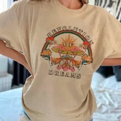 Aesthetic T-Shirts & Graphic Tees*Boogzel Clothing Dreams Graphic T-Shirt