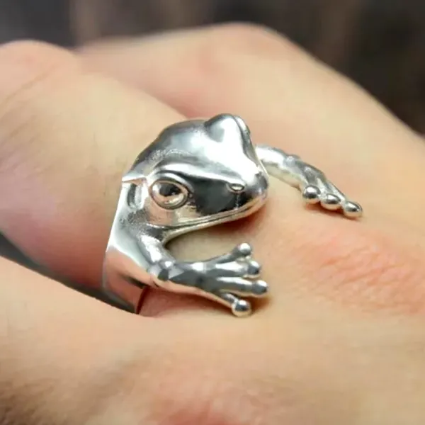 Rings*Boogzel Clothing Frog Ring