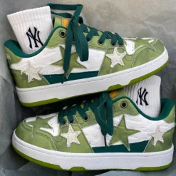 Classics|Aesthetic Sneakers*Boogzel Clothing Star Sneakers Green