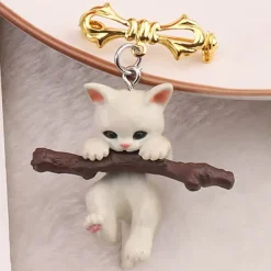 Other*Boogzel Clothing Kitty Brooch