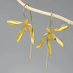 Earrings*Boogzel Clothing Minimalist Aesthetic Orchid Earrings
