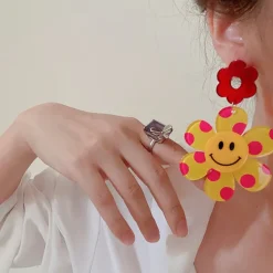 Earrings*Boogzel Clothing Pretty Petal Earrings
