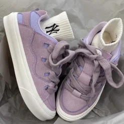 Classics|Aesthetic Sneakers*Boogzel Clothing Skater Lavender Sneakers Purple