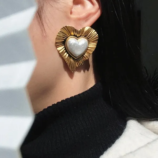 Earrings*Boogzel Clothing Vintage Pearl Heart Earrings Gold