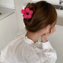 Hair Accessories*Boogzel Clothing Y2K Flower Hair Claw